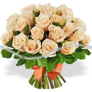 Bouquet of cream roses