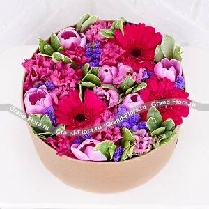 Pink Sea - a box with pink lilies and tulips