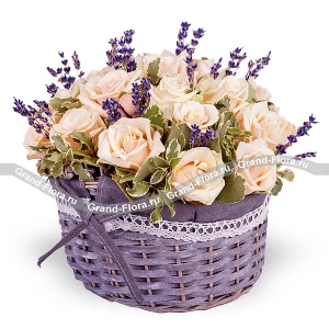 Magic Forest - basket with cream roses and statice